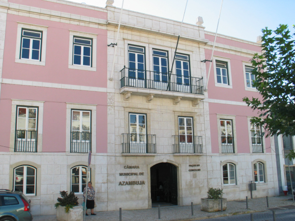 Câmara Municipal aprova atribuição de 68 mil euros em apoios anuais às coletividades