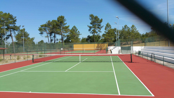 Informação – Novos horários do aluguer dos campos de ténis a partir de maio